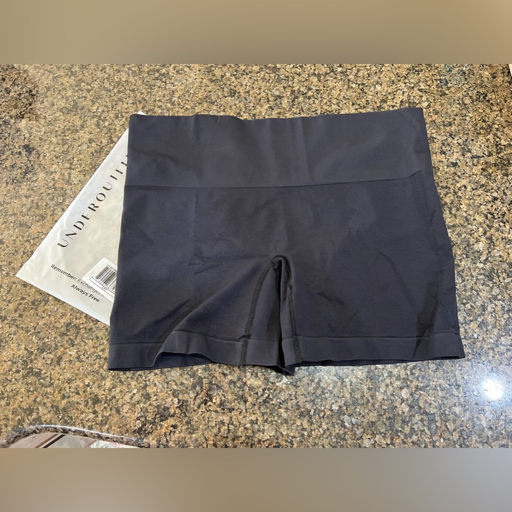 Underoutfit SMOOTHING AT WAIST BIKE SHORT 3X